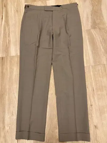 [ UNITED ARROWS ] 트로피컬 1 플리츠 테이퍼드 팬츠