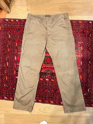 WORKERS OFFICER TROUSERS 베이지 치노 팬츠