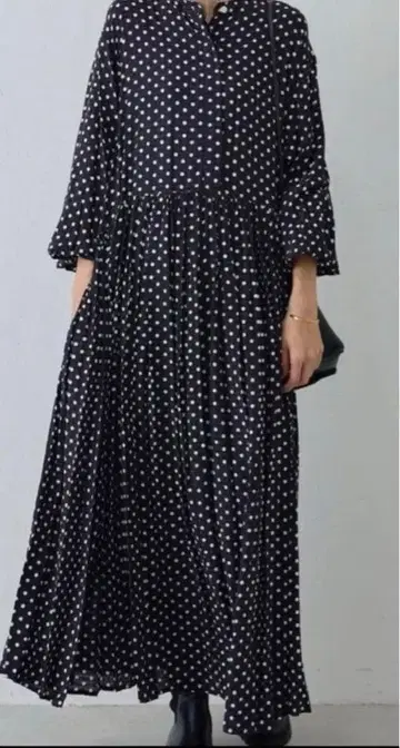 BEARDSLEY 비어즐리 도트 개더 원피스