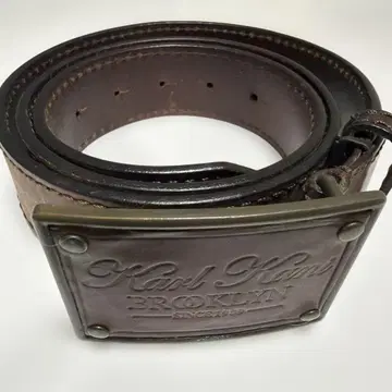 칼 카니 벨트 브라운