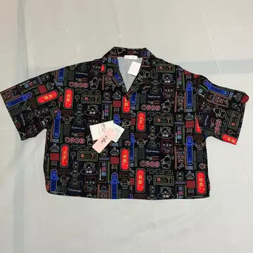 산리오 네온 셔츠