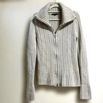 [23구] 베이지 리브 니트 스웨터 더블 지퍼 부드러운 컴팩트