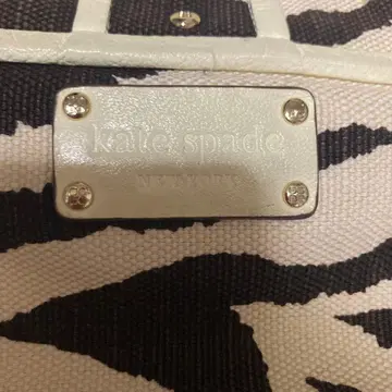 kate spade 제브라 패턴 숄더백