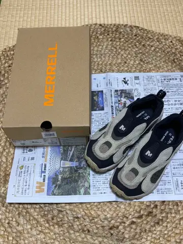 MERRELL 베이지/블랙 스니커즈