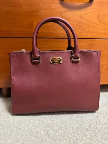 [ 새상품급 ] 마이클코어스 핸드백 토트백 보르도 사피아노