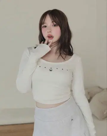 andmary Luna 로고 탑 화이트