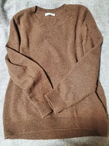 FACTORY 브라운 야크 니트 스웨터