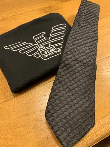[ 컨디션 최상 ] Giorgio Armani 다크 그레이 넥타이