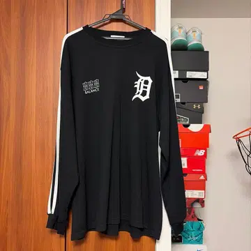 HARDY 블랙 긴팔 트레이닝복