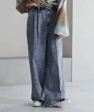 TR 스트레치 루즈 실루엣 센터 프레스 하이웨스트 슬랙스 팬츠