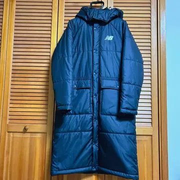뉴발란스 벤치 코트 블랙 S 미사용 새상품
