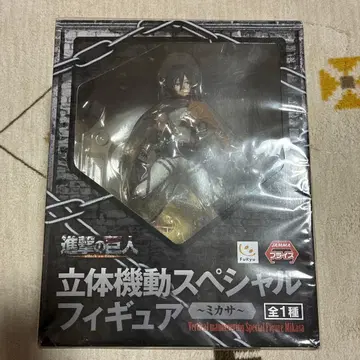 진격의 거인 미카사 피규어