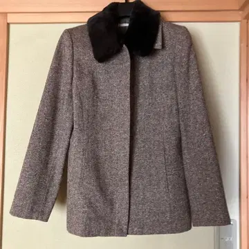 브라운 퍼 옷깃 자켓