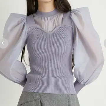 릴리 브라운 시어 도킹 니트 풀오버