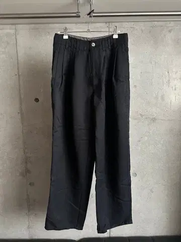 블랙 플리츠 와이드 팬츠