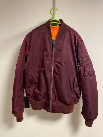 ALPHA MA-1 플라이트 자켓