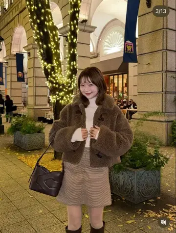 REMOON 라메 보아 스탠드 자켓 브라운