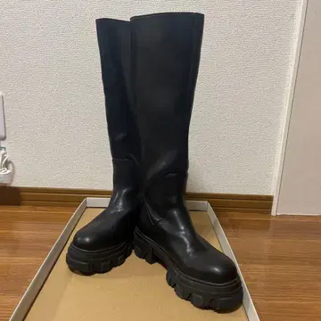 블랙 가죽 통굽 롱 부츠