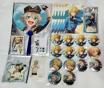 앙스타 시라토리 아이라 캔뱃지 부채 엽서 키링