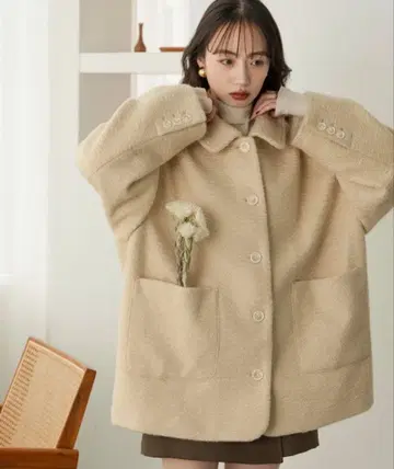 hinari 스텐 칼라 샤기 미들 코트 아이보리 F 사이즈