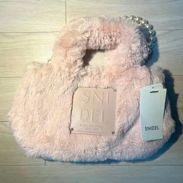 [택 포함 미사용 새상품] SNIDEL 핑크 퍼 핸드백