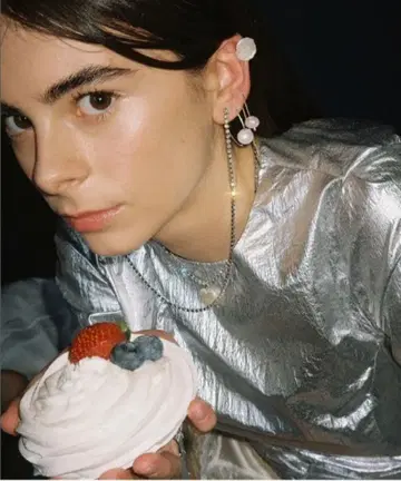 르 시크 래디컬 펄 후프 귀걸이