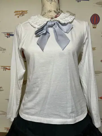 제인 마플 프릴 옷깃 리본 티셔츠