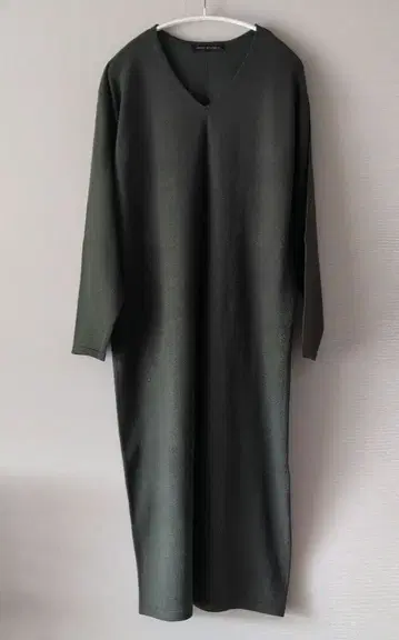 어반 리서치 울 롱 원피스