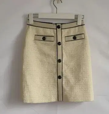 아이보리 트위드 버튼 스커트