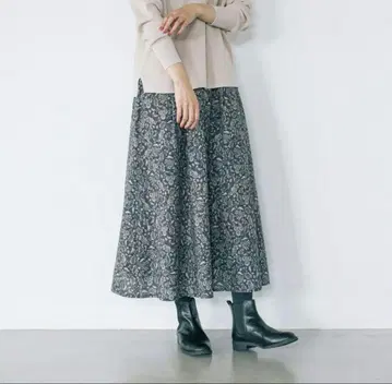 북유럽 생활 잡화점 [ 생활에, 설렘 ] 어른을 위한 패턴 스커트