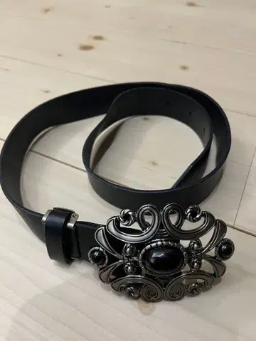 장식 버클 가죽 벨트 블랙