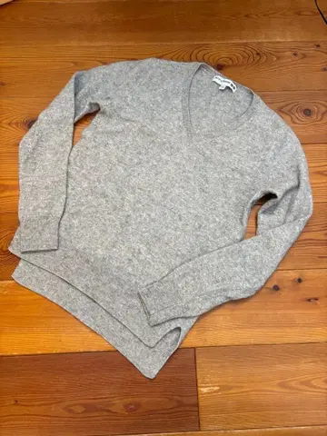 유니클로 이네스 캐시미어 100% 스웨터 그레이 L