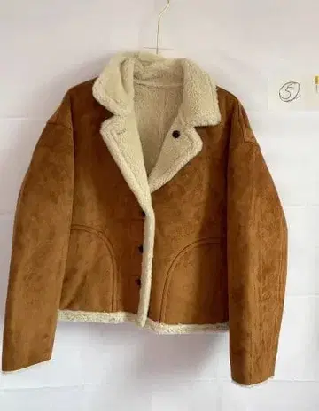 브라운 무스탕 코트 숏 기장