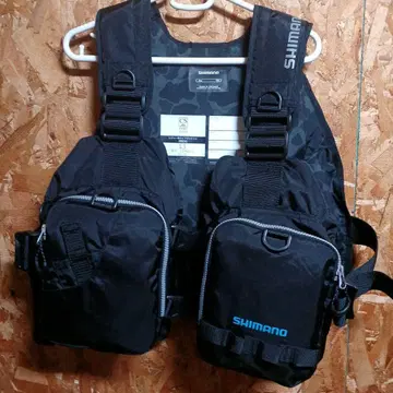 SHIMANO 라이트 베스트와 타폴린 파우치