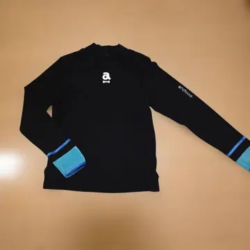 아키비오 블랙 터틀넥 스웨터