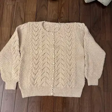 베이지 편직 무늬 긴팔 가디건