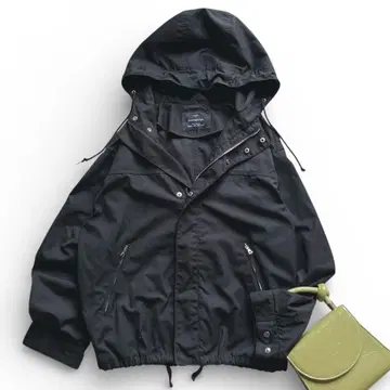 새상품급 그린 라벨 릴랙싱 마운틴 파카 블랙 38 M 사이즈 상당