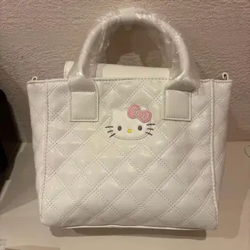 [새상품] 산리오 헬로키티 퀼트 2WAY 미니 토트백