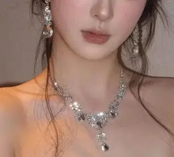 크리스탈 장식 목걸이 & 귀찌 세트