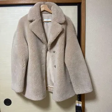 캘런솔로지 PELLESSIMO 보아 자켓