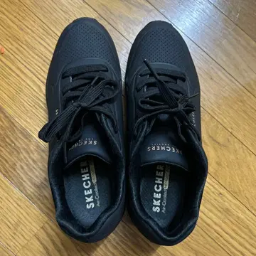 미사용에 가까운 스케쳐스 블랙 신발 24.5