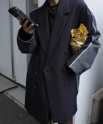 AMERI BACK DENIM DETAIL BLAZER