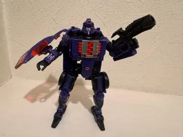 트랜스포머 레거시 에볼루션 SHADOW STRIKER