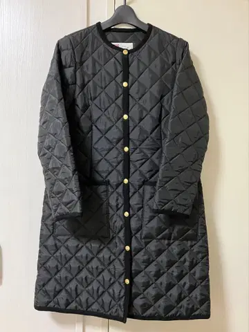 [트래디셔널 웨더웨어] 아크리 퀼팅 롱 코트 블랙