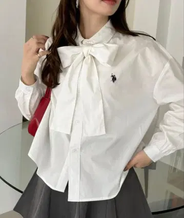 Ada.별주 // U.S. POLO ASSN 블라우스