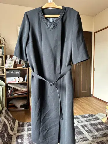 블랙 드레스 레이스 장식 사이즈 17