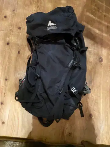 GREGORY SERRAC 35 백팩 블랙