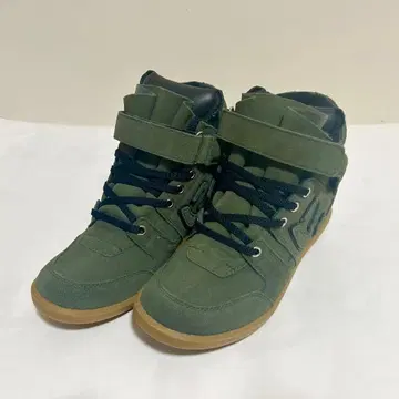 SANGACIO 스니커즈 하이컷 올리브 그린