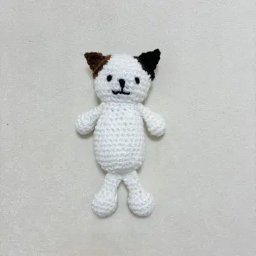 삼색 고양이 아미구루미