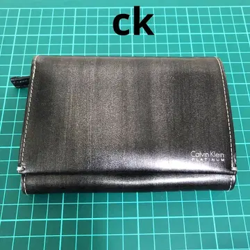새상품급 Calvin Klein platinum 접이식 지갑 다크 그레이
